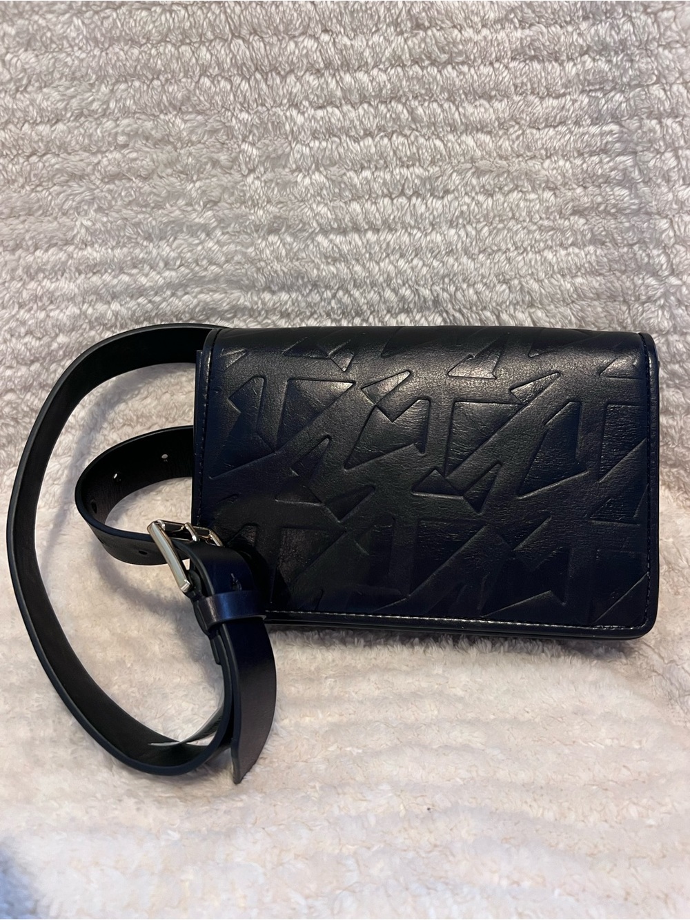 Micheal Kors Black Leather Belt Bag